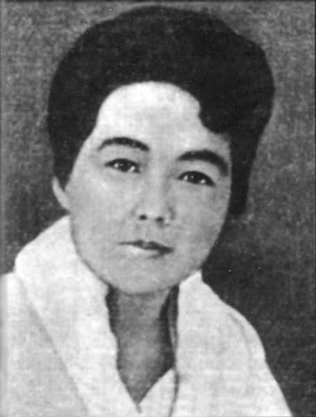 Nicht retten konnte sich <b>Alexandra Kim</b>, die erste Kommunistin Koreas. - 455px-kim-stankevich1917